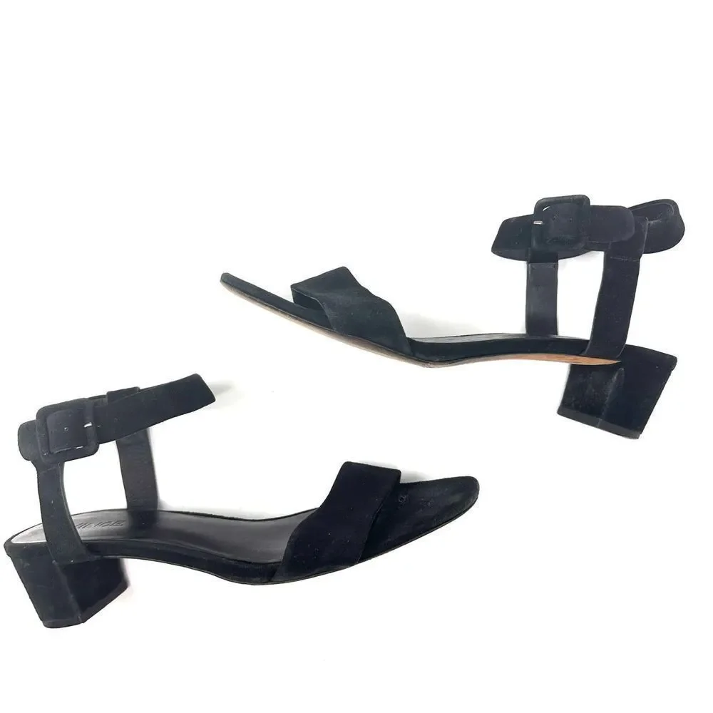 VINCE‎ Rena Suede Ankle Wrap Sandal Sz 8.5